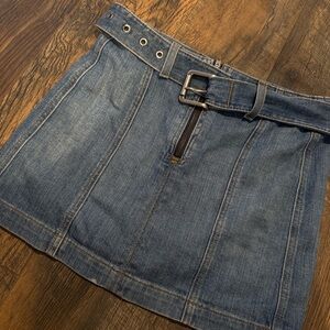 denim skirt with belt